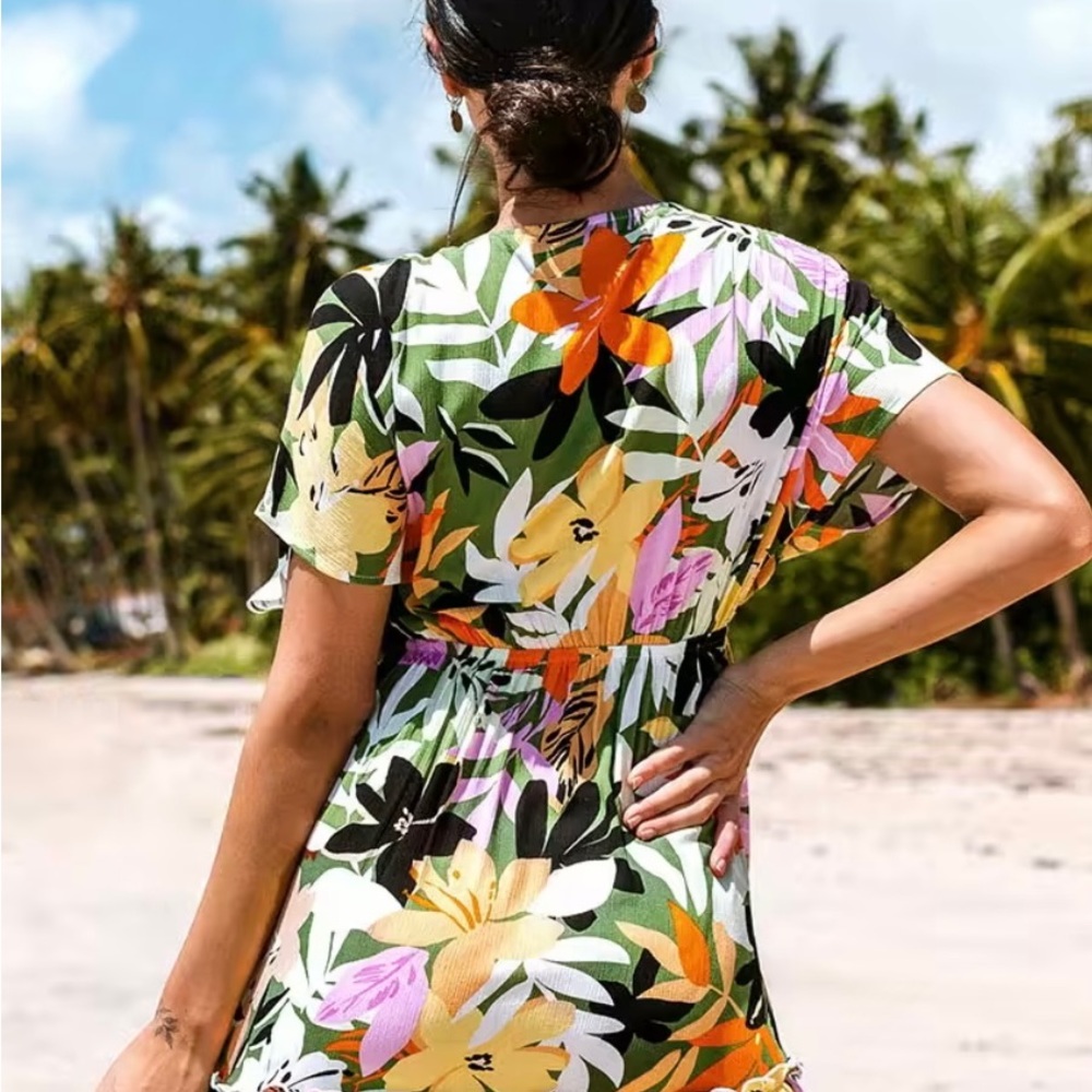 Cupshe NWT XL Marlen Floral Ruffle Tie Front Dress - Picture 2 of 2